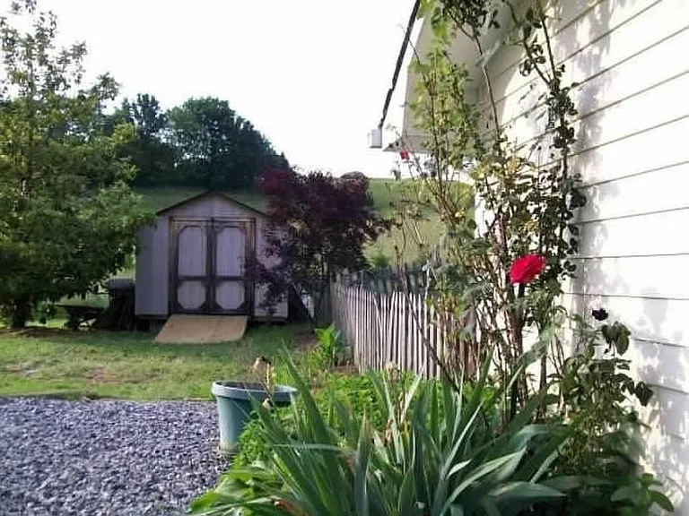 17 Lady Bug Ln — Photo 23