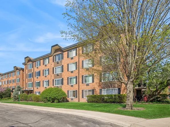 1226 S New Wilke Rd APT 408, Arlington Heights, IL 60005