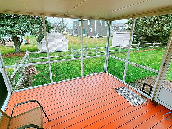4th image of 1135 Warbler Ct