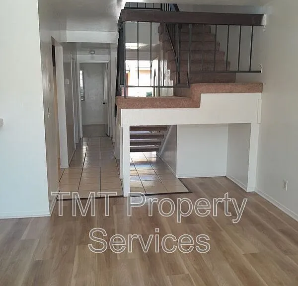 413 E Rice Ranch Rd — Photo 7