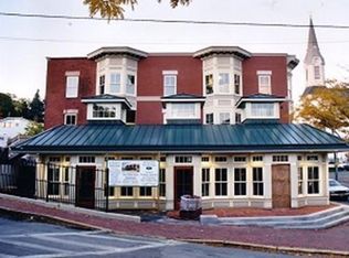 1 High St APT D, Amesbury, MA 01913