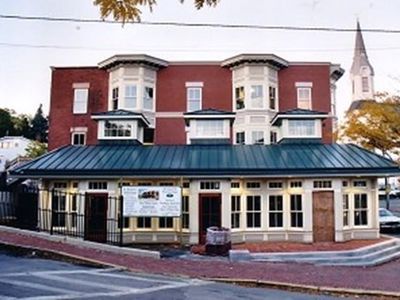 1 High St APT D, Amesbury, MA, 01913