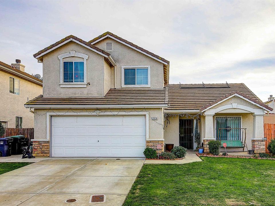 1st image of 2028 Latigo Way