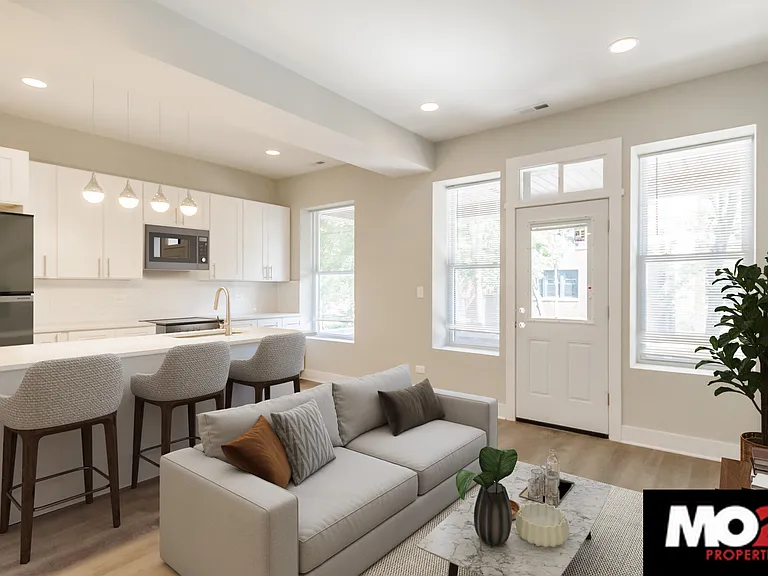 818 N Oakley Blvd #2F — Photo 1