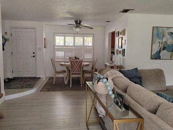 2 bed, 1.0 bath, 1063 sqft, $2,550 — Photo 3