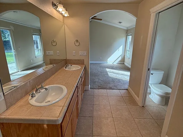 3481 Cockerill Dr — Photo 10