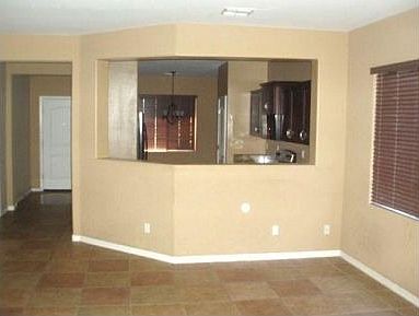 3rd image of 2909 S 74th Dr