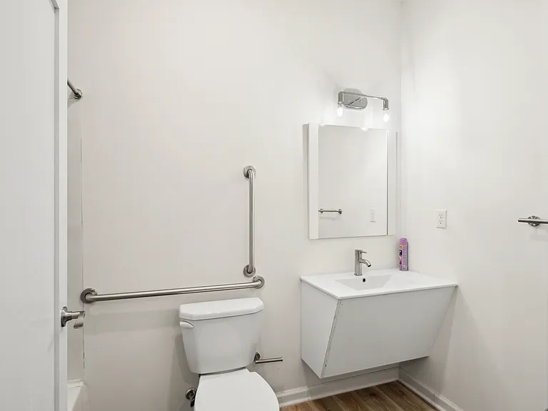 Owl's Nest Apartments — Photo 20