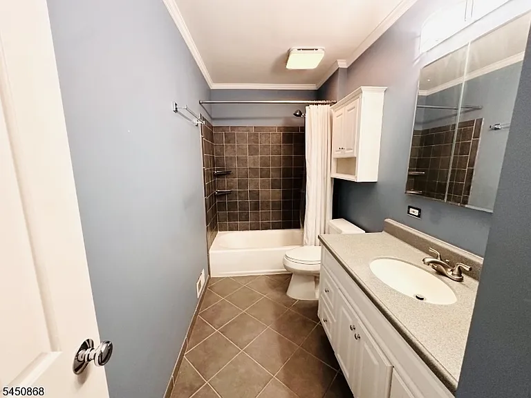 111 Almond Dr #111 — Photo 13
