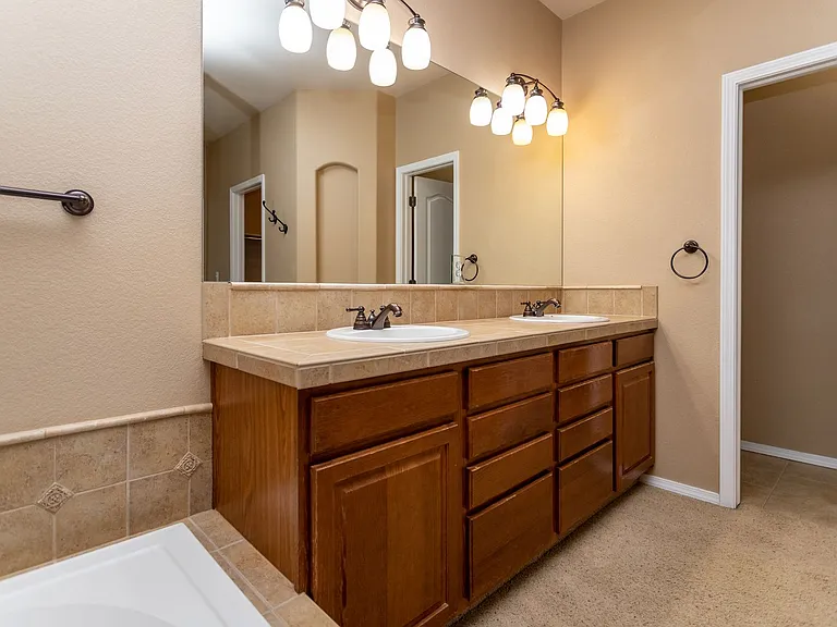 9922 Red Sage Dr — Photo 28