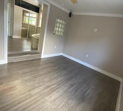 4th image of 20525 Leeward Ln