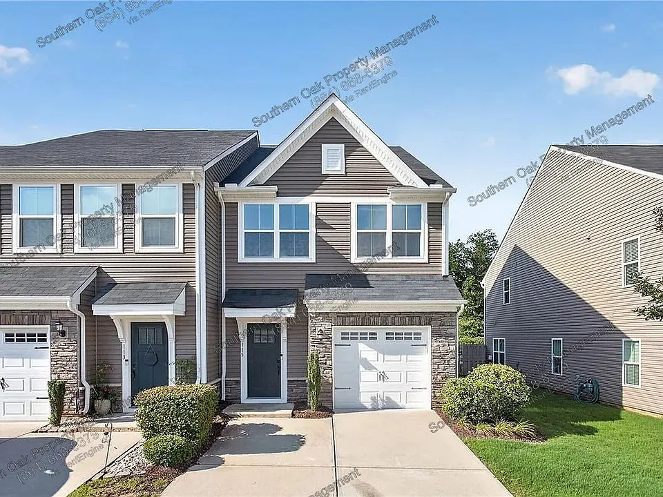 115 Roundtree Dr