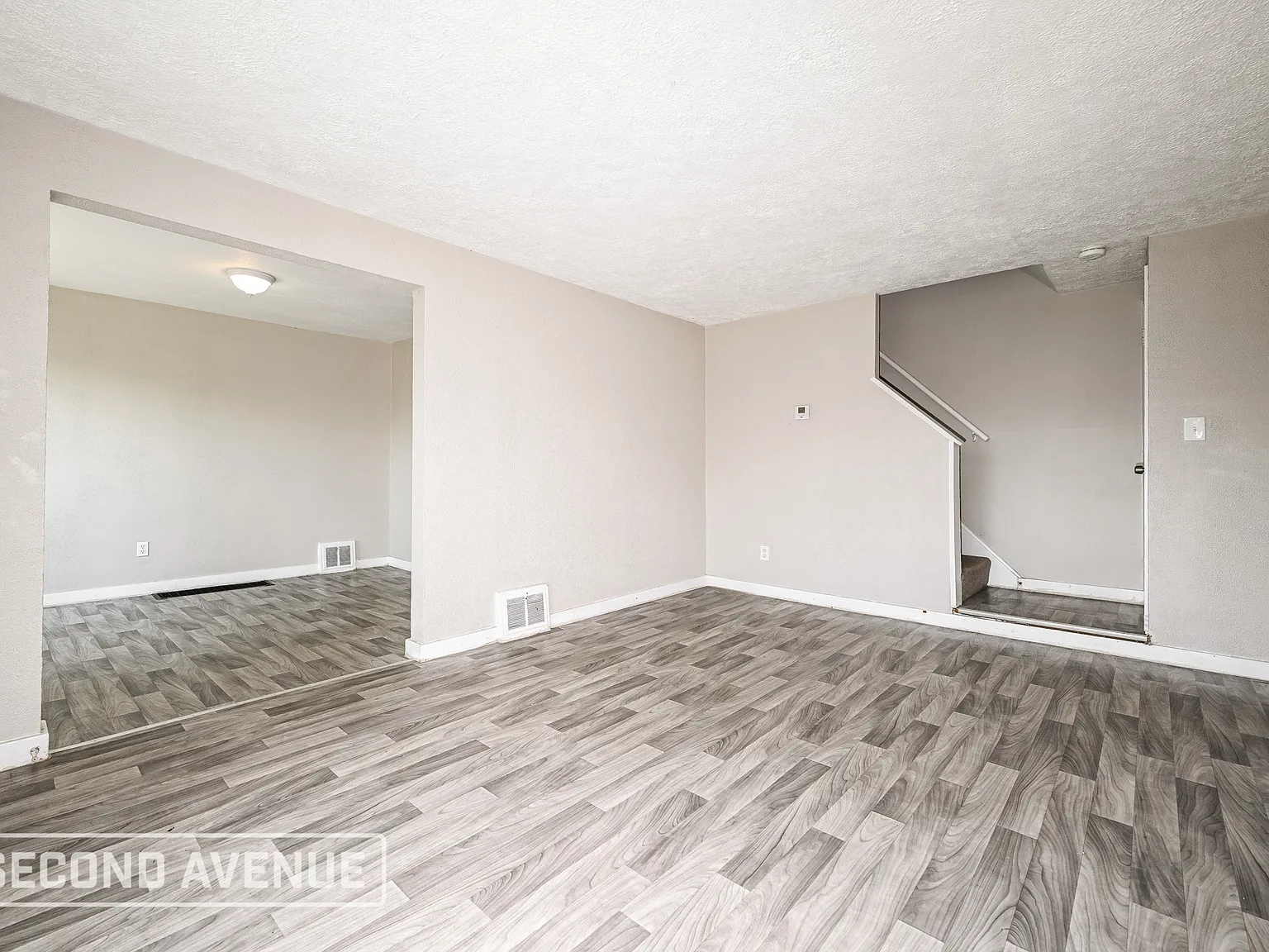 3 bed, 2.0 bath, 1012 sqft, $1,495 — Photo 4
