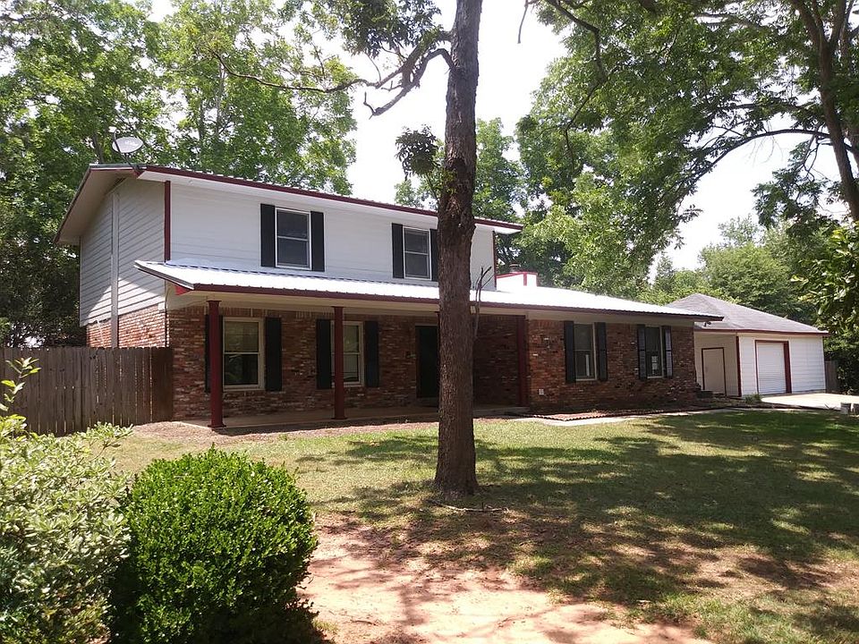 1st image of 102 Lanceleaf Ct