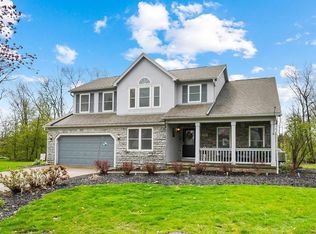 5833 Birch Bark Ct, Grove City, OH