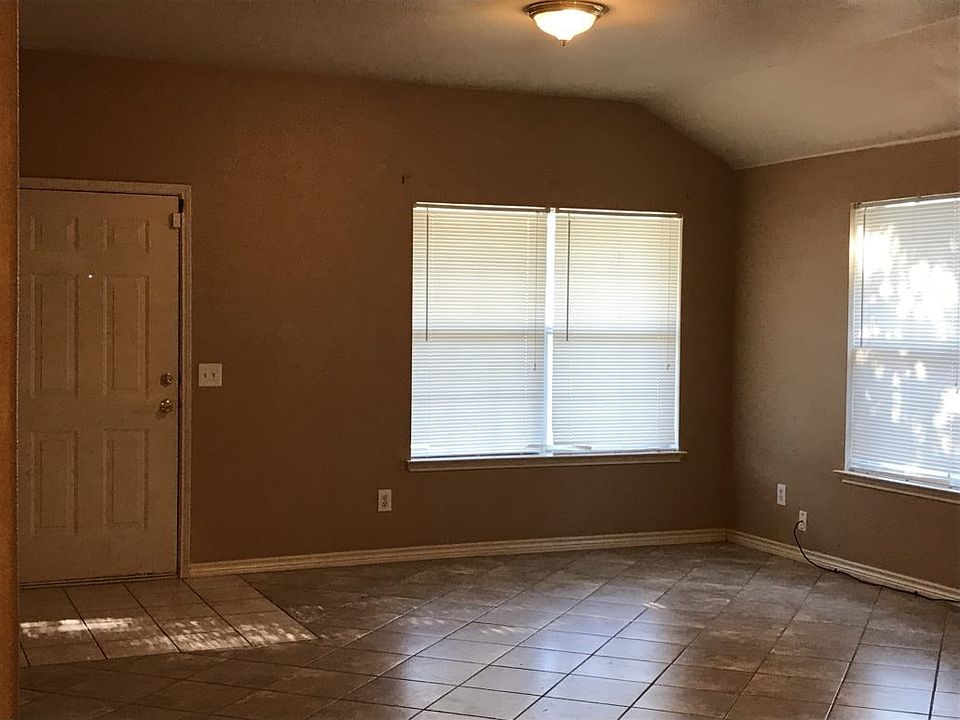 Living Room- Light and Bright!