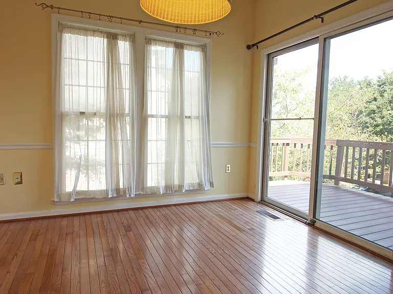 11799 Valley Ridge Cir — Photo 13