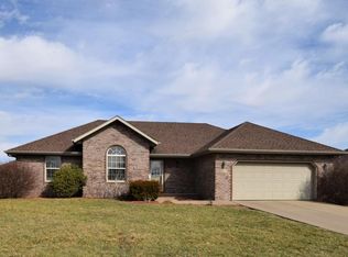 5361 Butternut Dr, Springfield, MO 65802