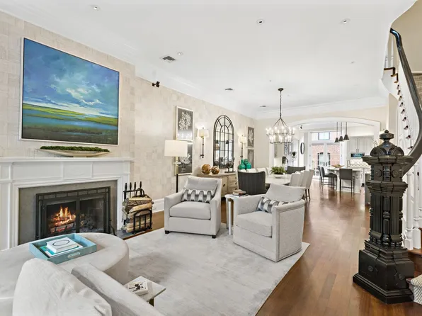 630 Hudson Street image 5 of 50