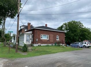 52 Pembroke Ave, Pittsfield, MA 01201