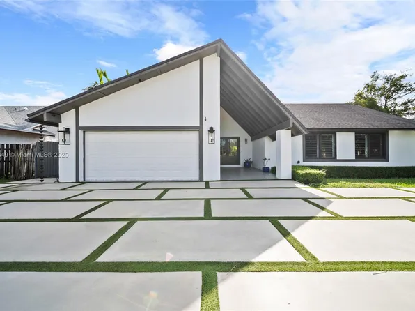 10245 SW 131st Ct, Miami, FL 33186