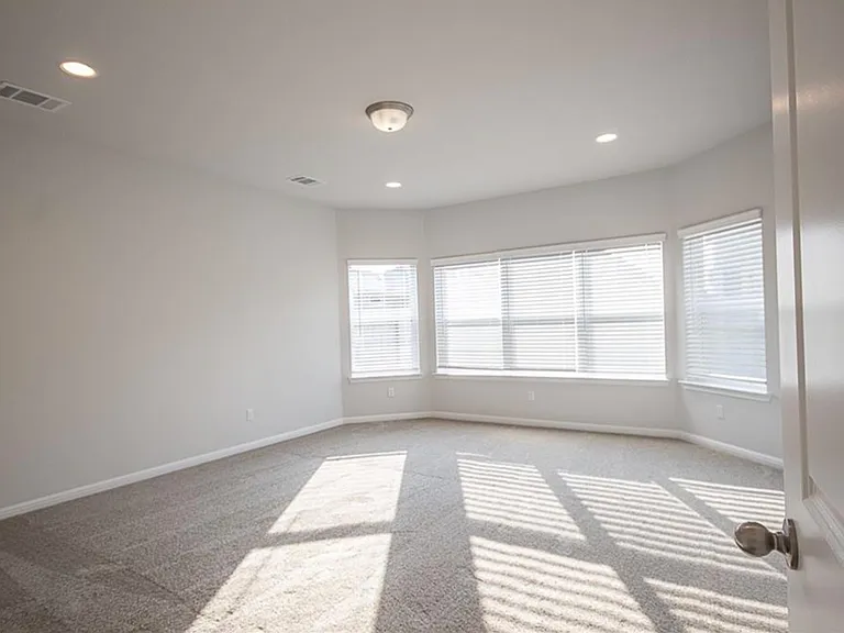 129 Winding Hollow Ln — Photo 21