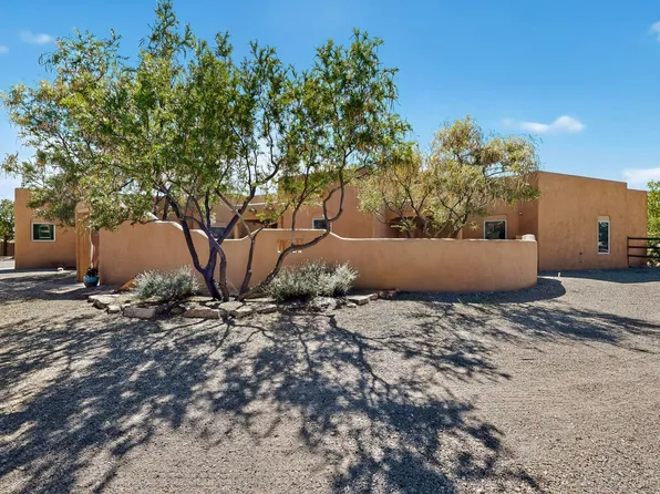 8011 4th St NW, Los Ranchos De Albuquerque, NM 87114