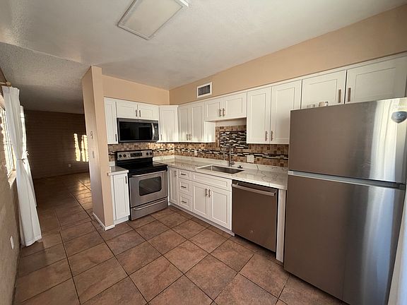 2nd image of 1713 E 12th St APT A