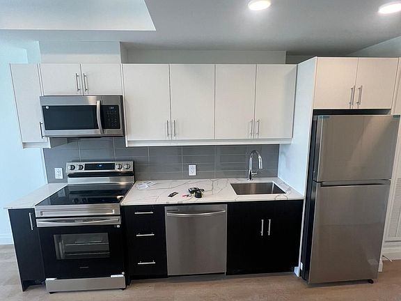 4th image of 1333 Weber St E #501