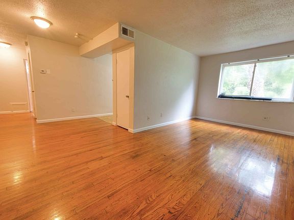 3rd image of 3508-10 Russell Ave #3