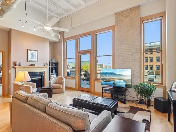 1325 N Van Buren STREET #208, Milwaukee, WI 53202