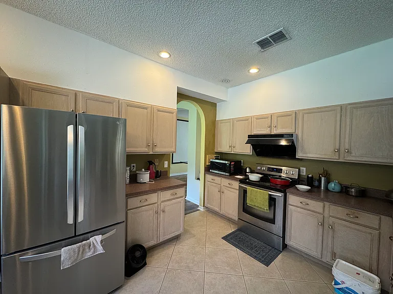 Foxcroft Cir — Photo 5