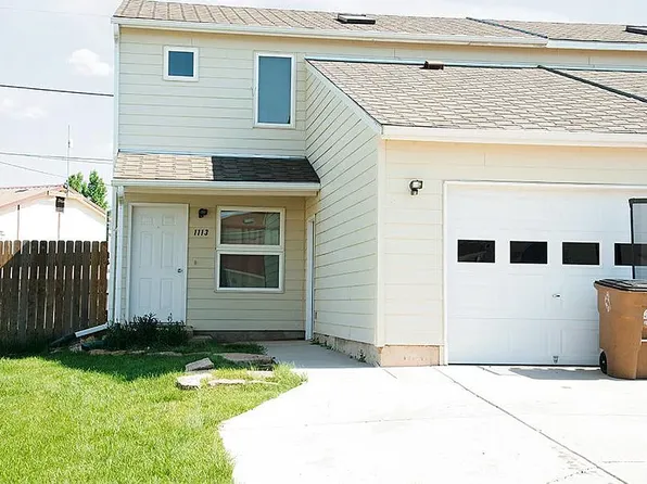 1113 Palmer Dr, Laramie, WY 82070