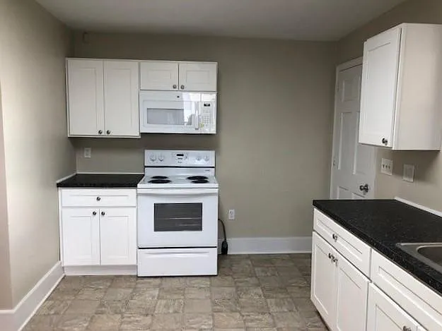 304 Main St #1 — Photo 5