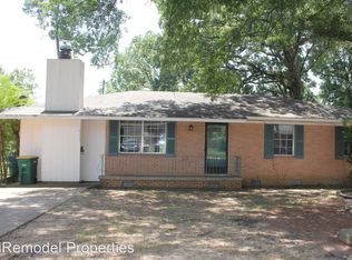 10015 Raymond Dr, Little Rock, AR 72205