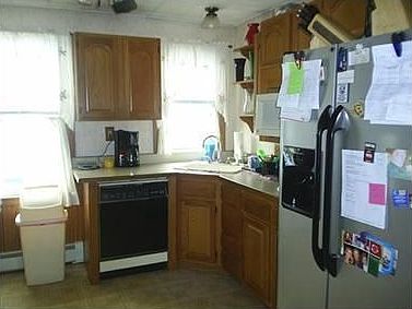 2nd image of 234 Palace Ave