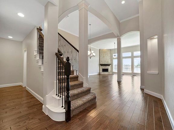 4th image of 2934 Tracy Lynn Ln