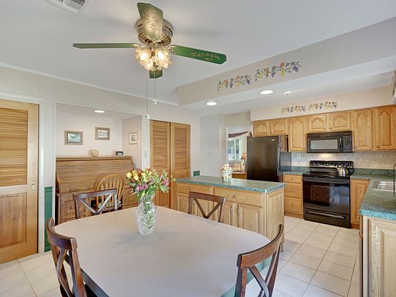 4th image of 31 Saint Kitts Dr