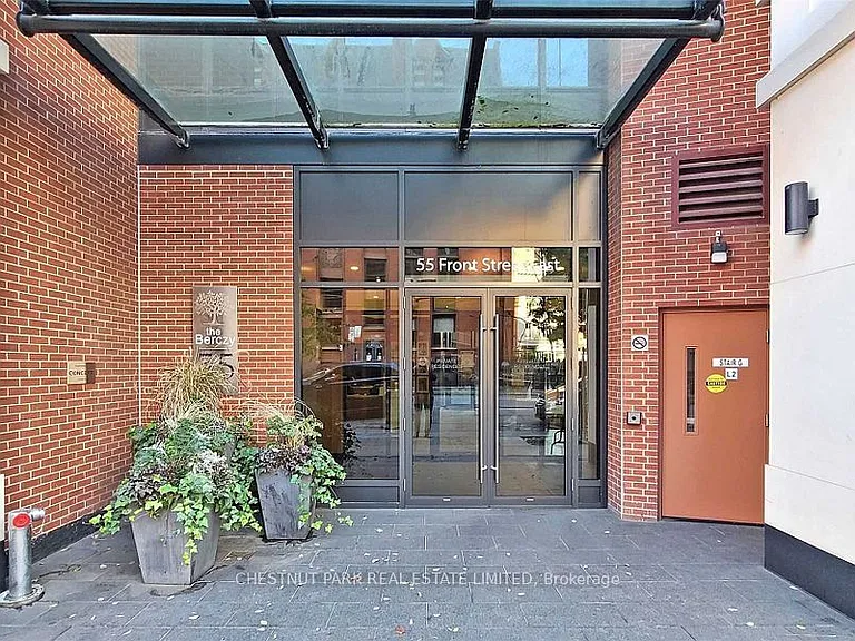 55 Front St E #513 — Photo 2