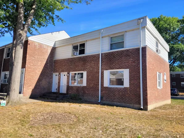 87A Iozia Ter, Elmwood Park, NJ