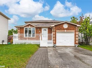 56 Rundle Cres, Barrie, ON L4N8E6