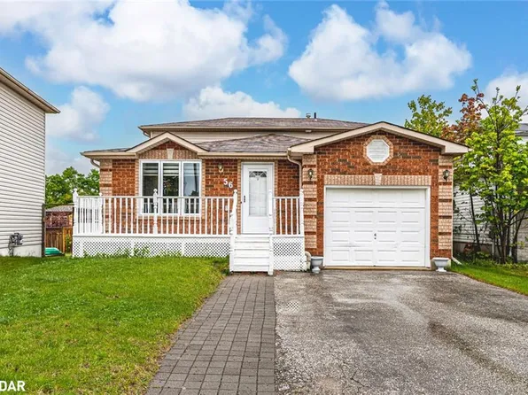 56 Rundle Cres, Barrie, ON L4N 8E6