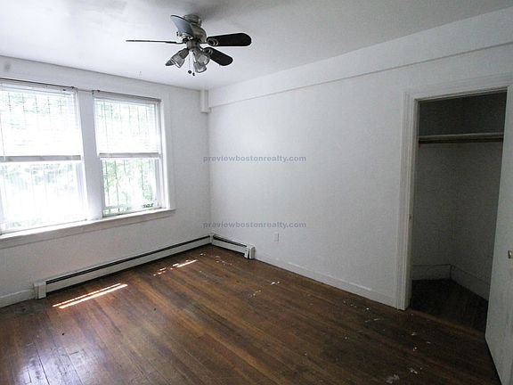 3rd image of 1682 Commonwealth Ave #Aca