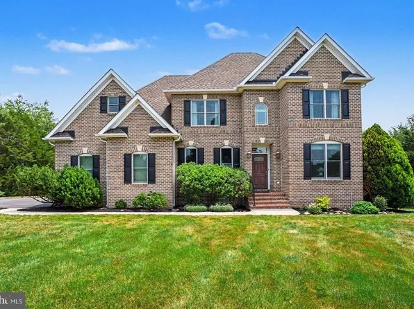 75 Palace Dr, Gettysburg, PA 17325