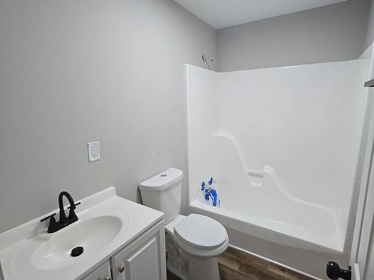 30 W Cooper St #B — Photo 6