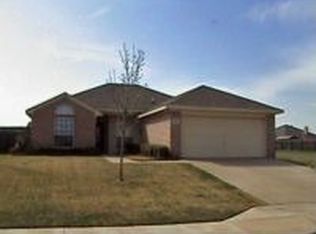 528 Pine St, Crowley, TX 76036