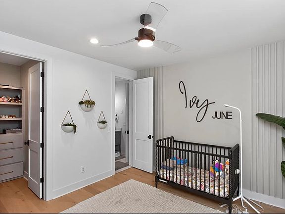 3rd image of 2025B Hutton Dr #B