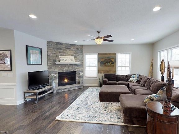 4th image of 6753 Majestic Oaks Dr