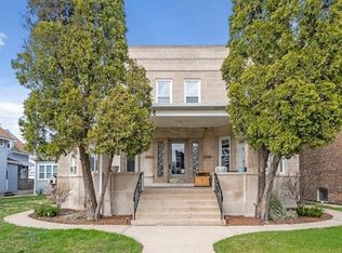 2336 Prairie St APT 2E, Blue Island, IL 60406