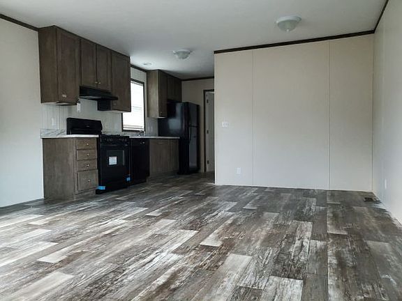 2nd image of 22 116th Ave NE #494